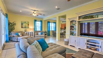 House (5 Bedrooms) | Interior