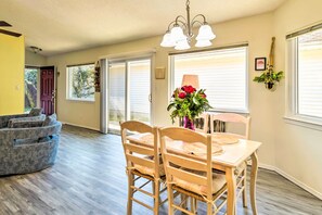 House (3 Bedrooms) | Interior - Colorful Pensacola Getaway w/ Private Yard! (Pensacola)