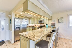 Apartment (2 Bedrooms) | Interior - Miramar Beach Retreat - Beachfront & Poolside (Miramar Beach)