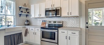 迷人的百年老屋 - 距市中心不到 1 英里