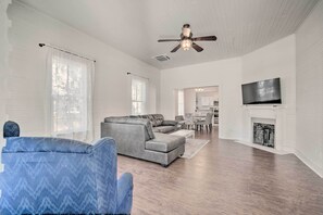 Casa (2 Bedrooms) | Interior