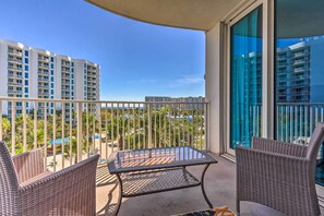 Apartment (2 Bedrooms) | Interior - Destin Condo w/ Amenities & Pool < 1/2 Mi to Beach (Destin)