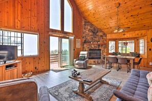 House (2 Bedrooms) | Front of property