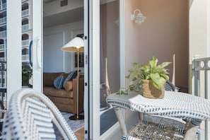 Apartment (1 Bedroom) | Interior