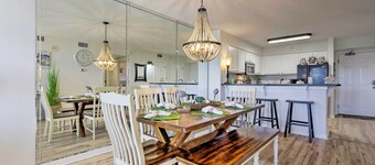 Snowbird's Retreat: Walkable Destin Condo w/ View!