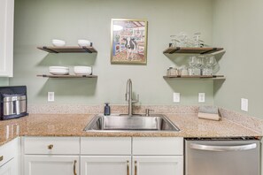 Interior - 'happy Cows Retreat' in PCB w/ Lagoon Views! (Panama City Beach)