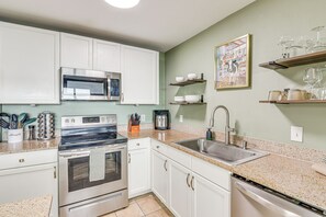 Apartment (2 Bedrooms) | Interior - 'happy Cows Retreat' in PCB w/ Lagoon Views! (Panama City Beach)