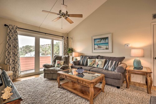 Breezy St Augustine Condo: Walk to Crescent Beach!