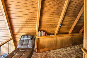 Interior - Running Springs A-frame w/ Deck & Mtn Views! (Running Springs)