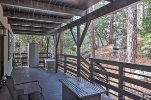 House (3 Bedrooms) | Interior - Modern Cabin w/ Game Room & Deck, Near Skiing (Running Springs)