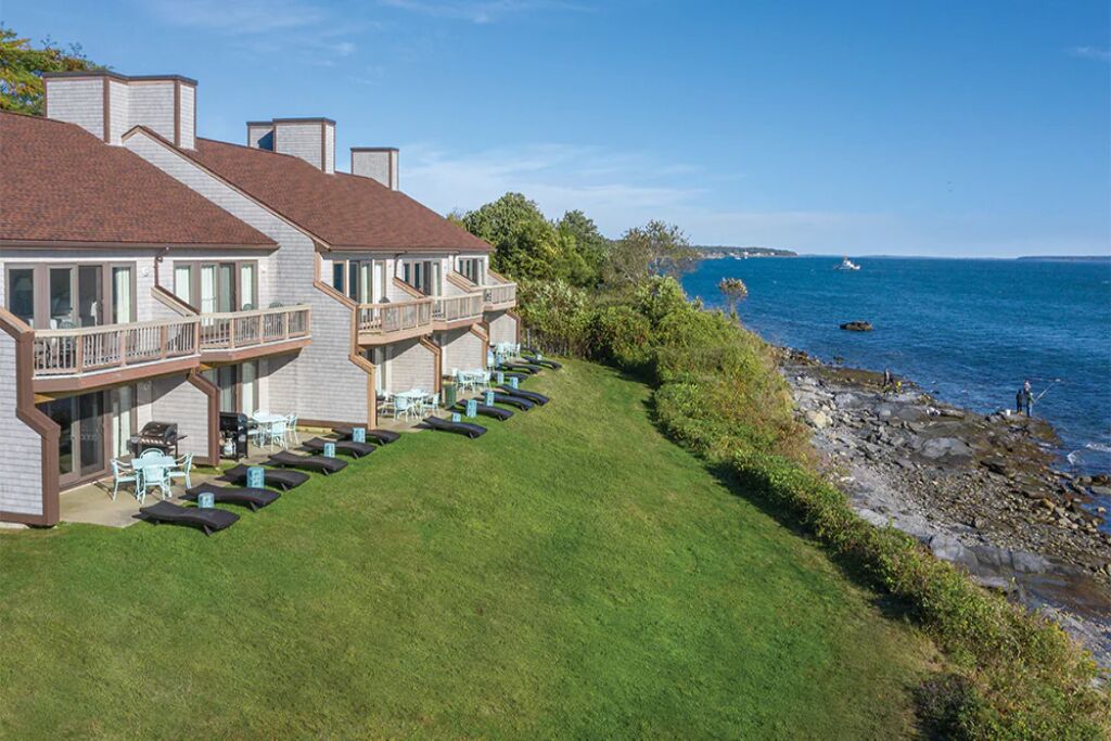 2 Bedroom Deluxe Condo, Newport Overlook, in Jamestown Rhode Island!!