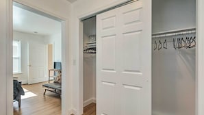 Interior - Charming Apartment in the Heart of Cambridge! (Cambridge)