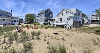 Plum Island Retreat ~ 1-block Walk to Beach!