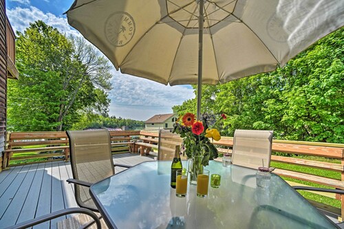 Lakeside Berkshires Home Near Hiking & Skiing!