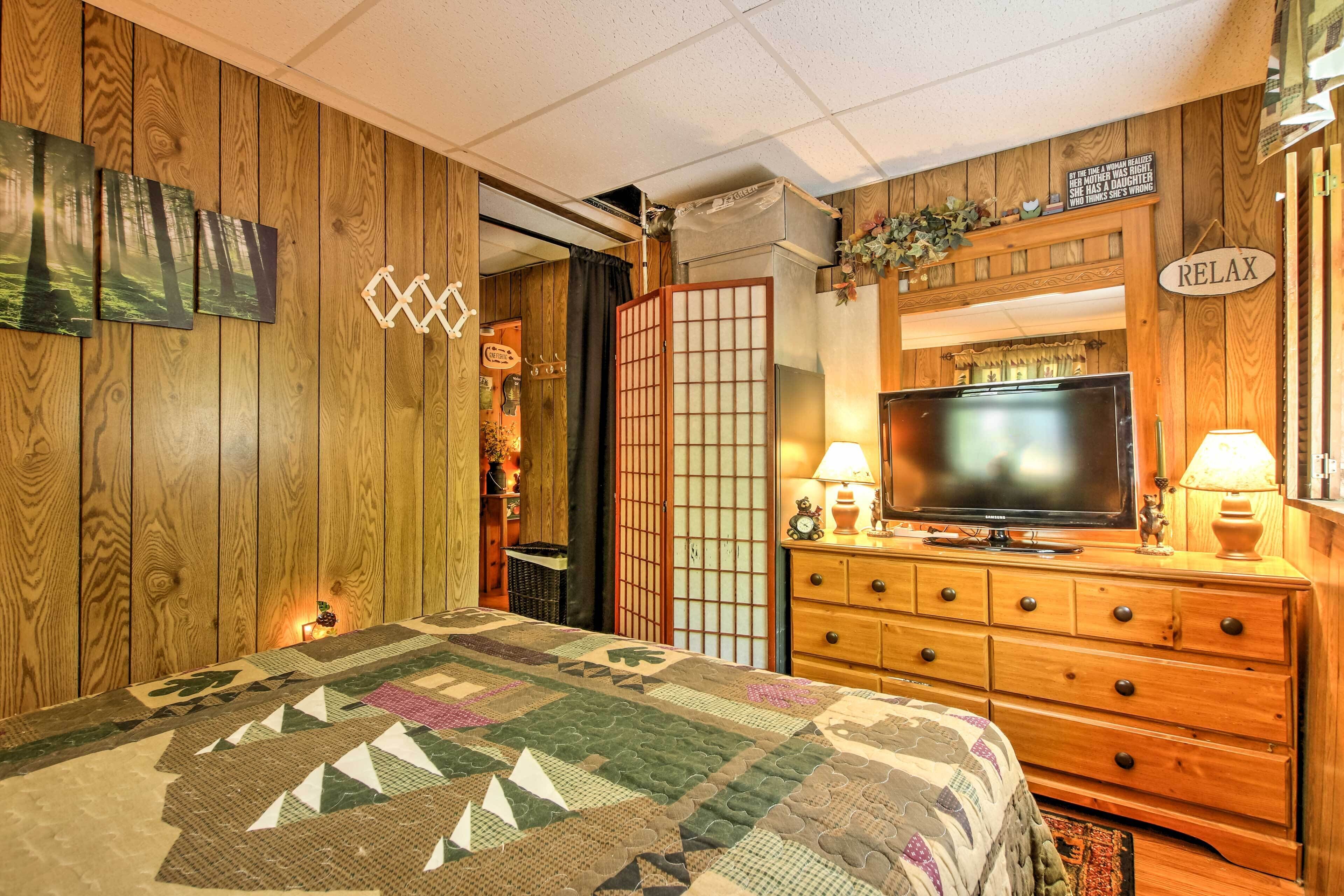 House (2 Bedrooms) | Interior