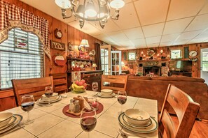 House (2 Bedrooms) | Interior