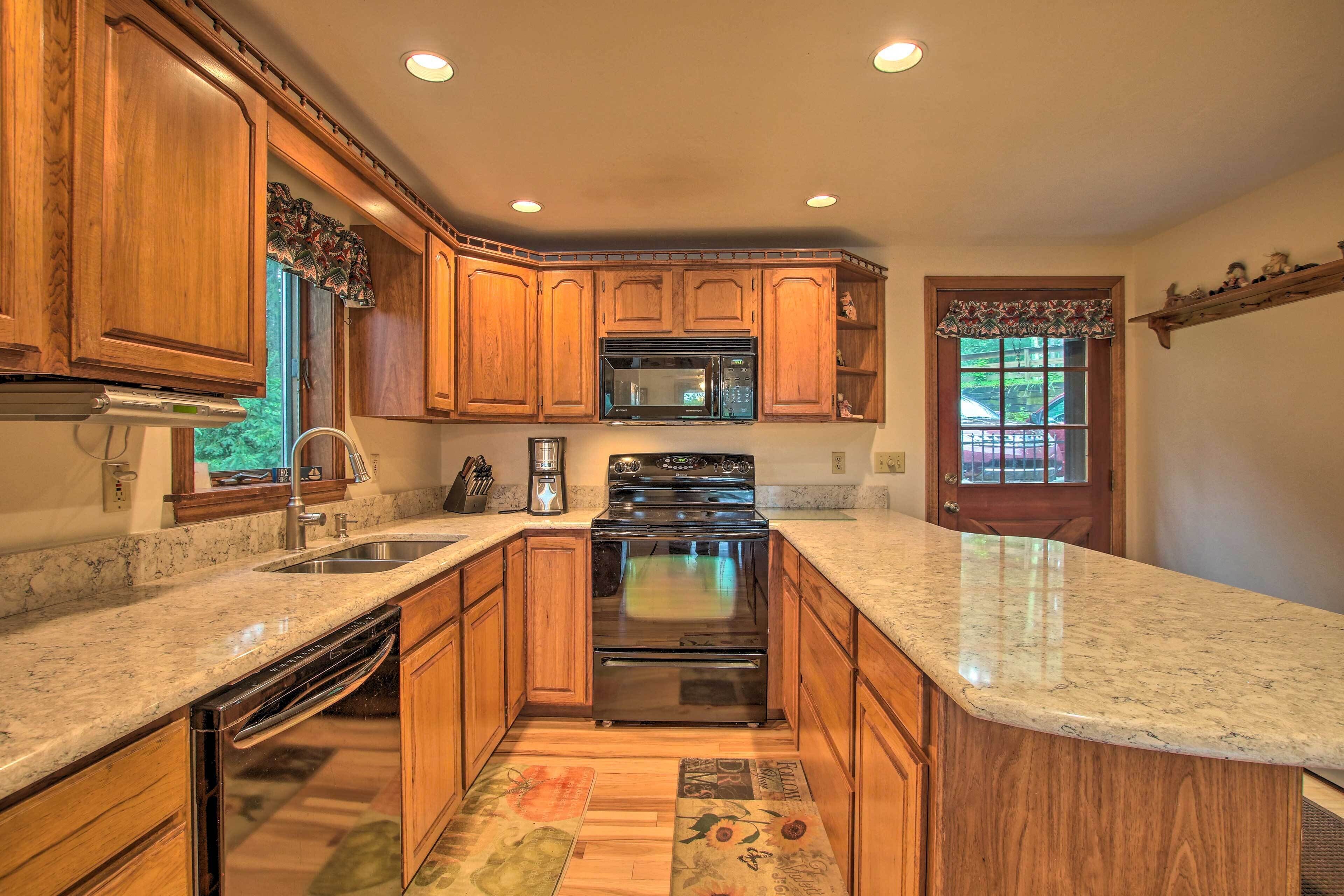 House (4 Bedrooms) | Interior