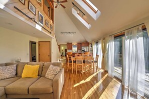 Interior - East Falmouth Home w/ Deck & Grill: 4 Mi to Beach! (East Falmouth)