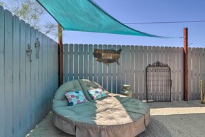House (2 Bedrooms) | Interior - 'rockview House' 5 Mi to Joshua Tree Nat'l Park! (Joshua Tree)
