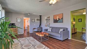 House (2 Bedrooms) | Front of property