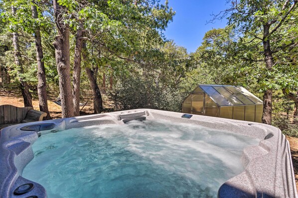 House (4 Bedrooms) | Interior - 5 Mi to Big Bear Lake: Home w/ Hot Tub! (Big Bear City)