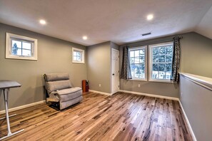 Apartment (3 Bedrooms) | Interior - Worcester Vacation Rental w/ Ideal Location! (Worcester)