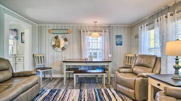 Cottage (2 Bedrooms) | Interior