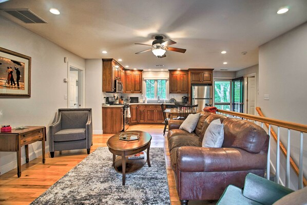 Interior - Cape Cod Home w/ Deck ~ 3 Mi to Beaches (Buzzards Bay)