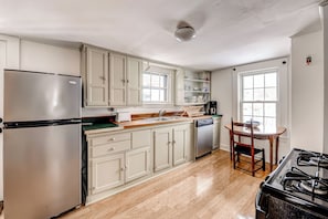 Cottage (4 Bedrooms) | Interior