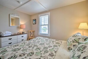 Apartment (2 Bedrooms) | Interior - Provincetown Apartment, Steps to Commercial Street (Provincetown)