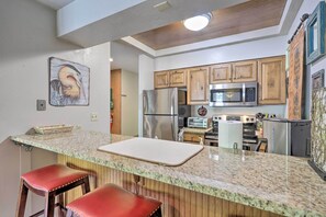 Apartment (2 Bedrooms) | Interior - Mt Crested Butte 'cajun Chalet' Condo: Walk to Ski (Crested Butte)