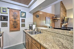 Apartment (2 Bedrooms) | Interior - Mt Crested Butte 'cajun Chalet' Condo: Walk to Ski (Crested Butte)