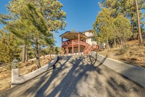 Interior - Wildlife Watching & Mtn Views: Luxe Ruidoso Escape (Ruidoso)