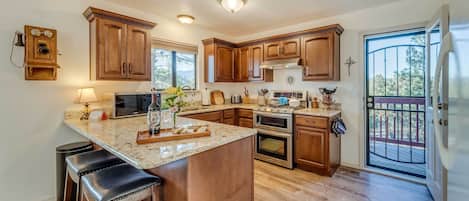 單棟房屋 (3 Bedrooms) | 內部