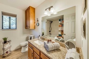 Hus (3 Bedrooms) | Innvendig