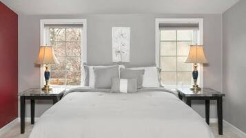 3 dormitoris, escriptori i planxa i posts de planxar