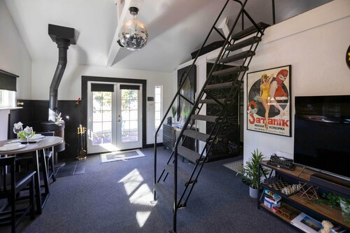 Private Getaway With All the Amenities