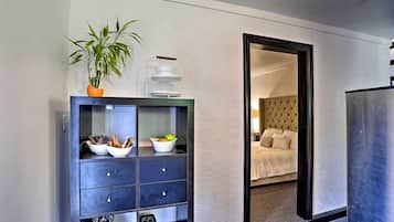 ํ์ฐ์ค (2 Bedrooms) | ๋ด๋ถ