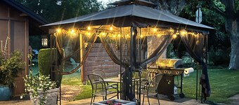 Modern Entertainment Getaway Off Sacramento River!