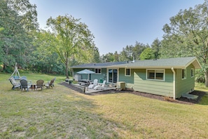House (3 Bedrooms) | Interior - Four-season Home on Scenic Bluff Country Acreage! (Black River Falls)