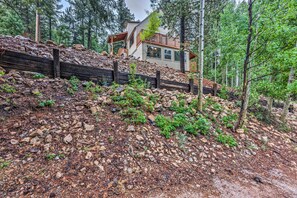 House (3 Bedrooms) | Interior - On the Rocks - A Modern Home w/ Decks & Views (Cloudcroft)