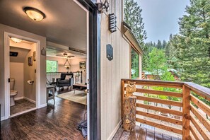 House (3 Bedrooms) | Interior - On the Rocks - A Modern Home w/ Decks & Views (Cloudcroft)