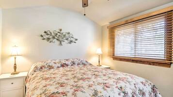 Cottage (1 Bedroom) | Interior