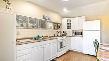 Cottage (1 Bedroom) | Interior