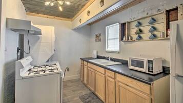 Cottage (2 Bedrooms) | Interior