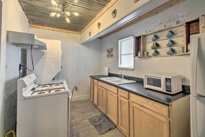 Cottage (2 Bedrooms) | Interior