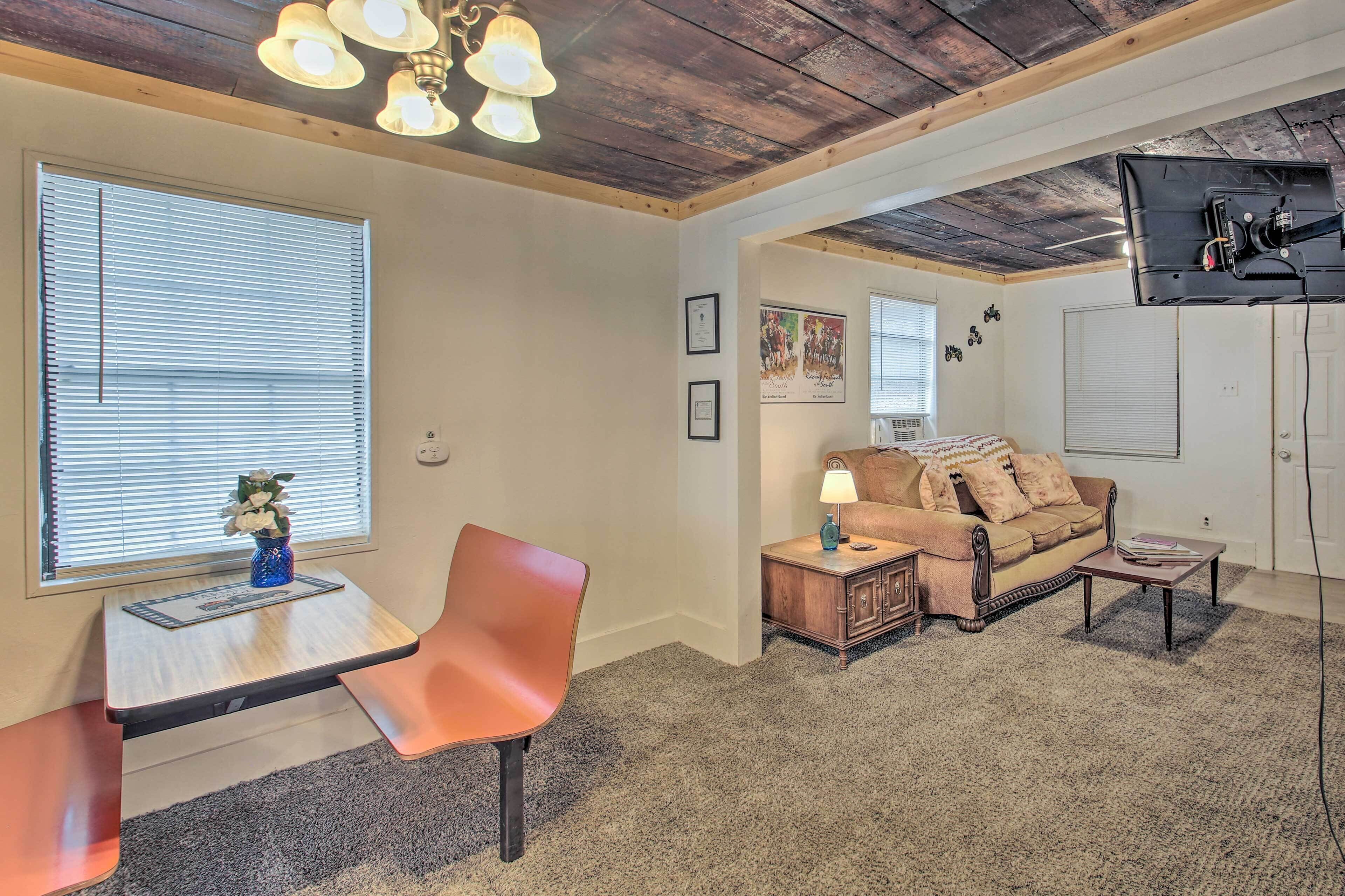 Cottage (2 Bedrooms) | Interior