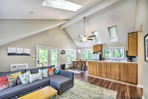 House (1 Bedroom) | Interior