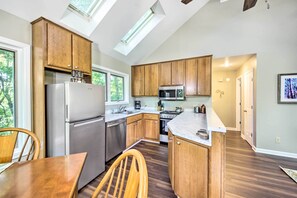 House (1 Bedroom) | Interior