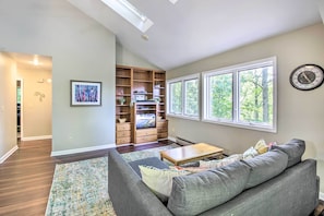 House (1 Bedroom) | Interior